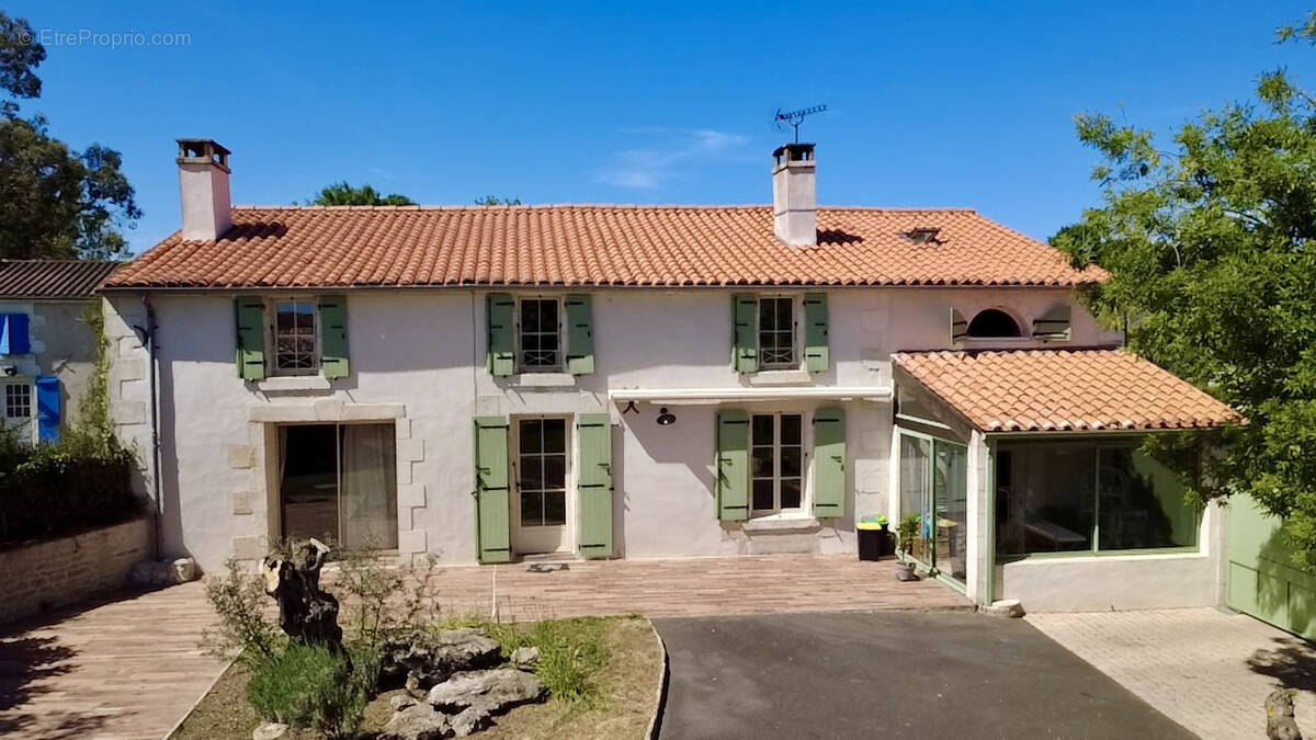 Maison à BENET