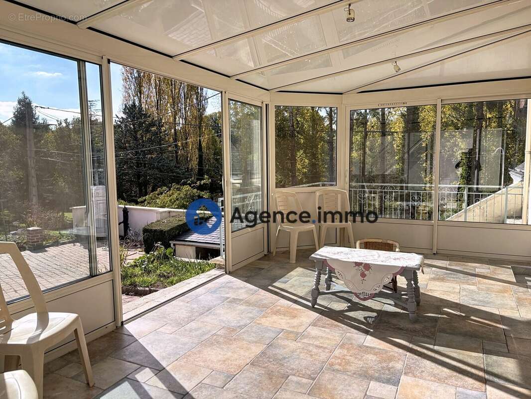 Maison à CINQ-MARS-LA-PILE