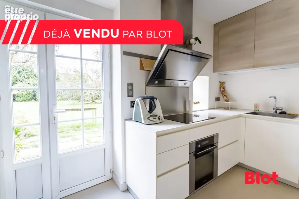 Maison 211 m² à Orgeres  - photo 4