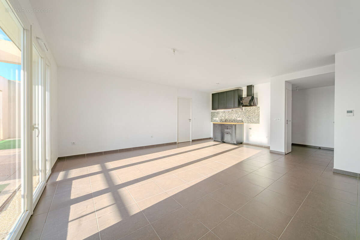 Appartement à JUVIGNAC