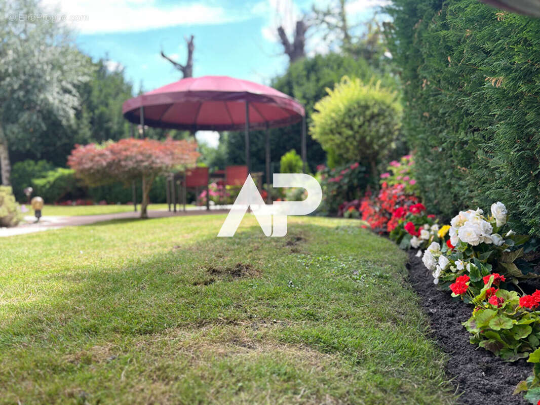 Maison à MONTMORENCY