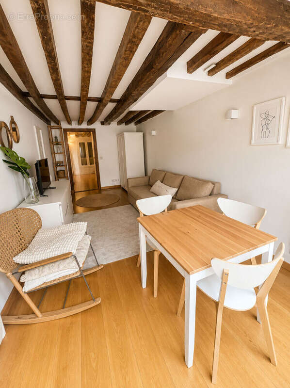 Appartement à PARIS-9E
