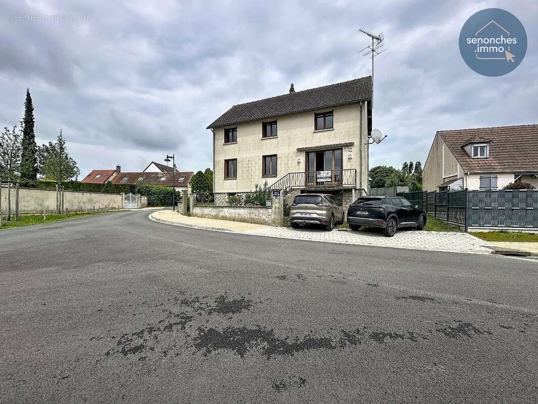 Maison à BAILLEAU-L'EVEQUE