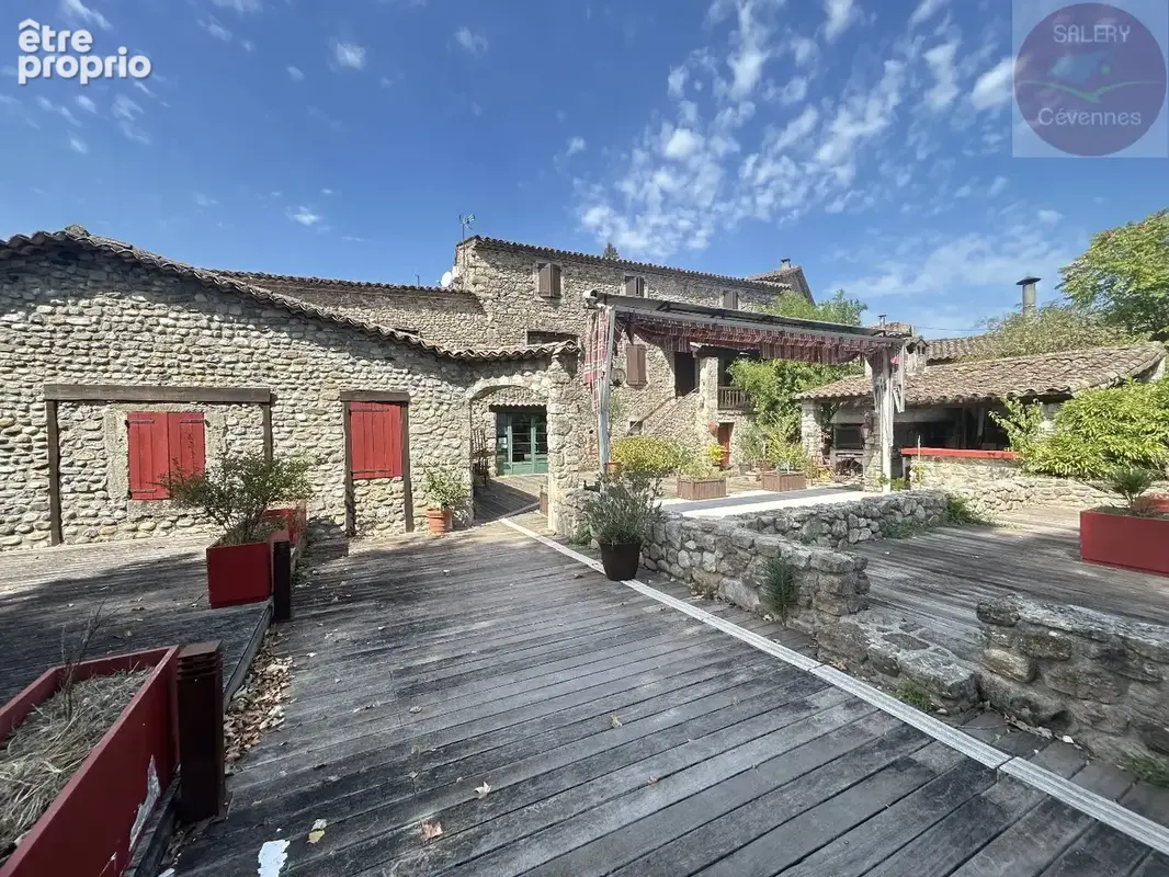 Auberge de caractère idéalement située sur le Chemin de Stevenson - photo 12