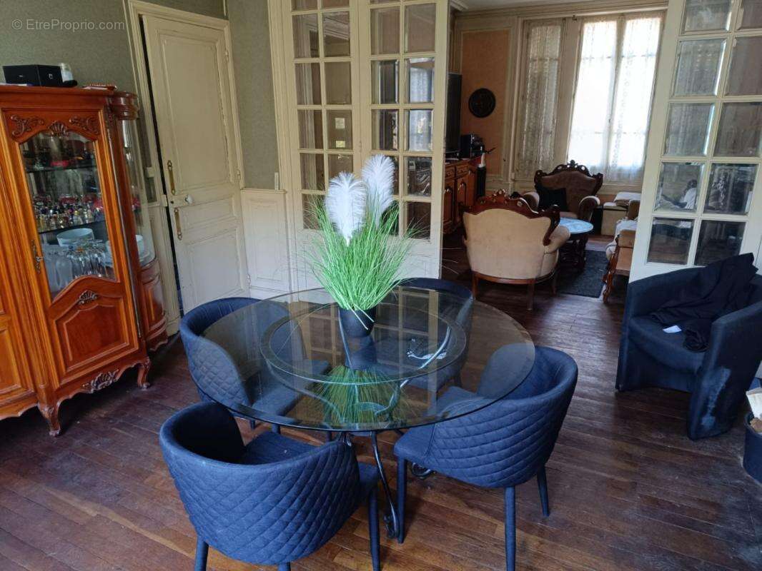 Maison à ARGENTON-SUR-CREUSE