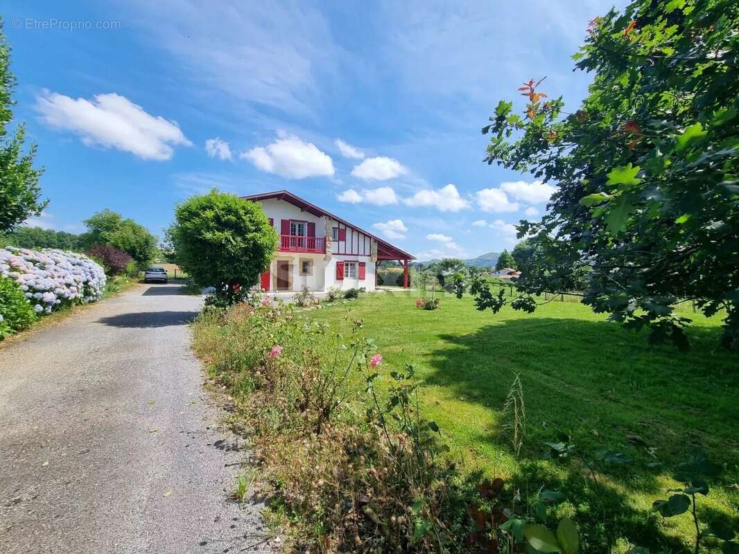 Maison à CAMBO-LES-BAINS