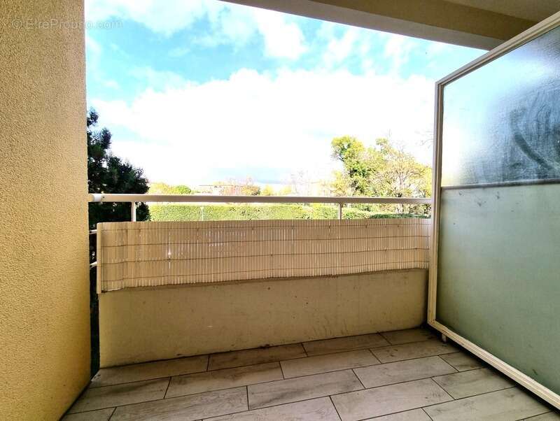 Appartement à LATTES