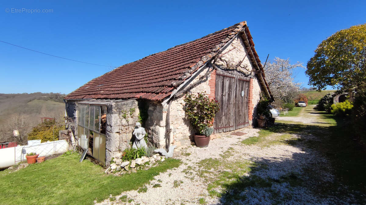 Maison à BRASSAC