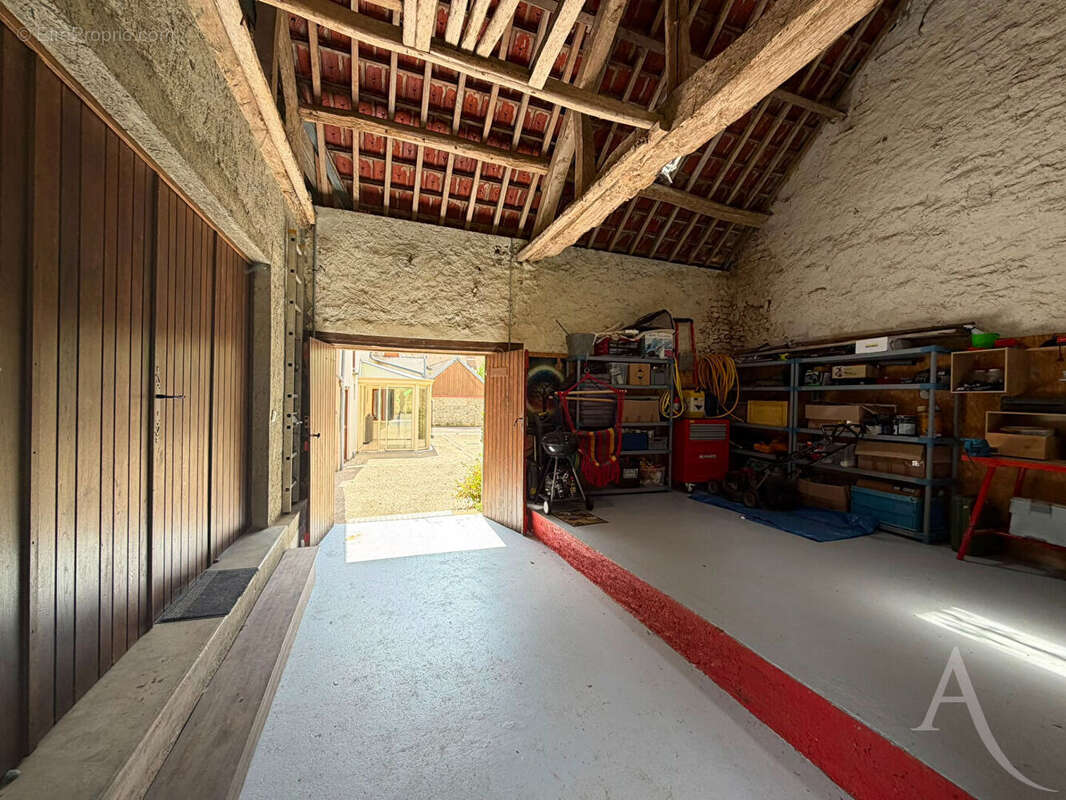 Maison à FONTENAY-MAUVOISIN