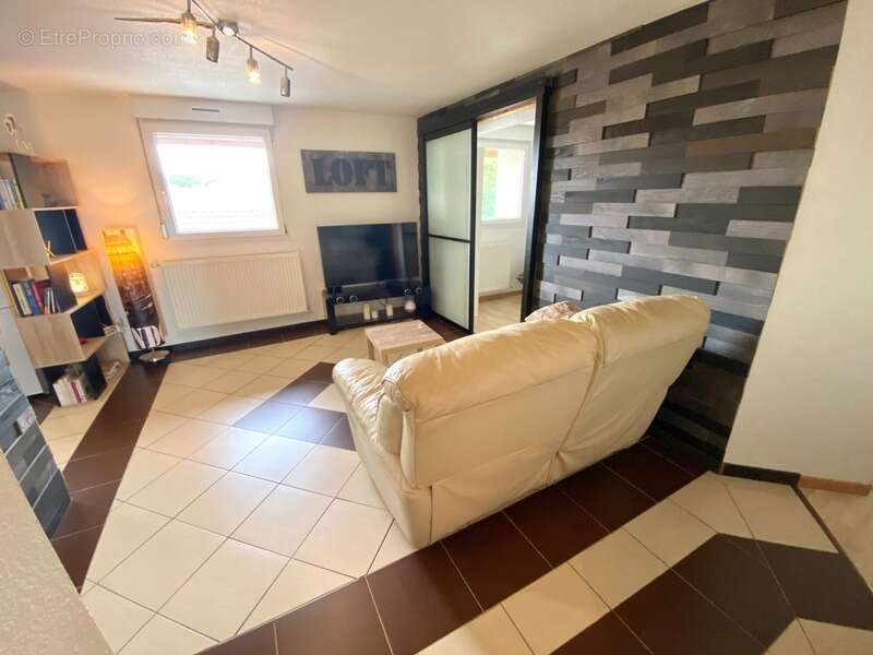 Appartement à MEROUX