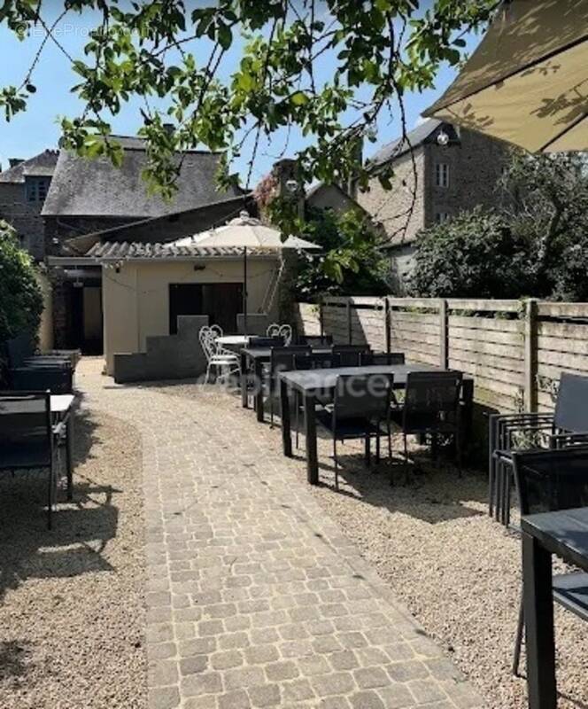 Commerce à LAMBALLE