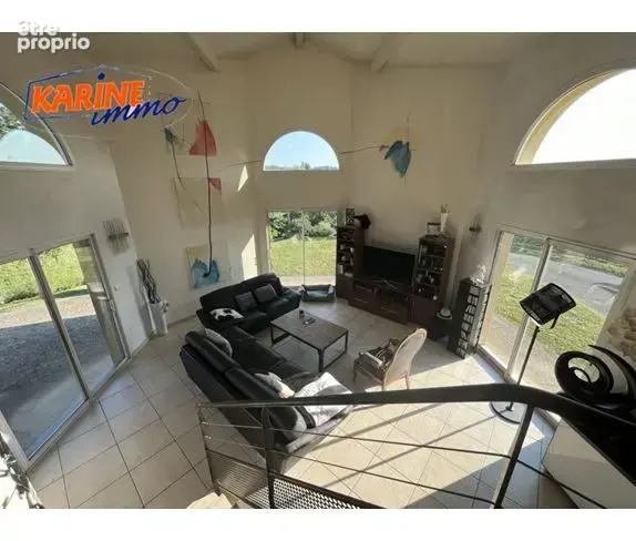 Maison 170 m² à Cailloux-Sur-Fontaines  - photo 9