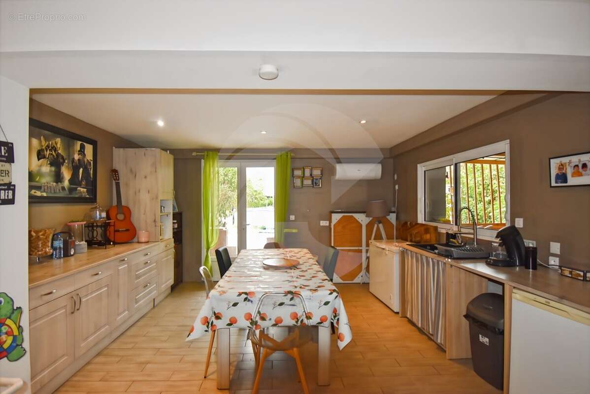 Maison 173 m² à Bioule  - photo 7