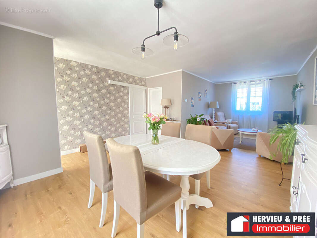 Maison à LUC-SUR-MER