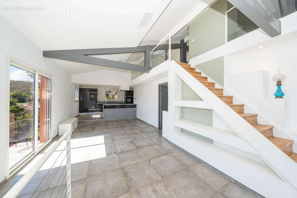 Maison à VILLENEUVE-LOUBET