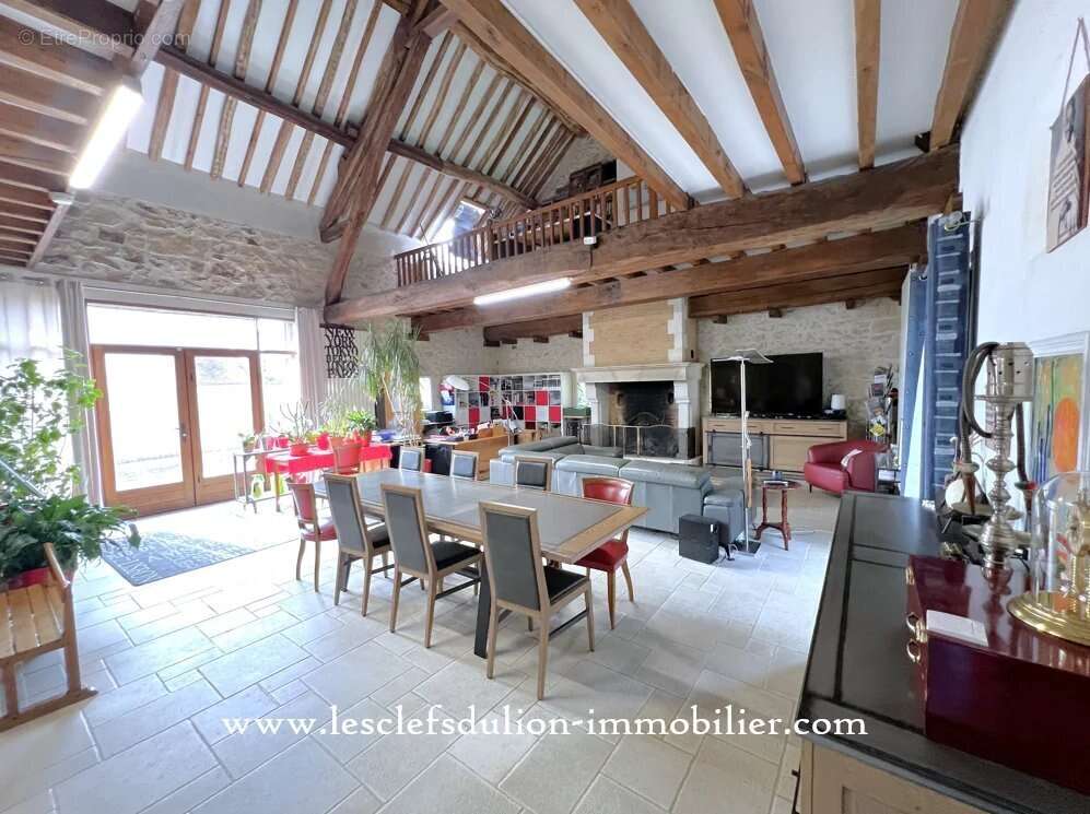 Maison à ECUELLES
