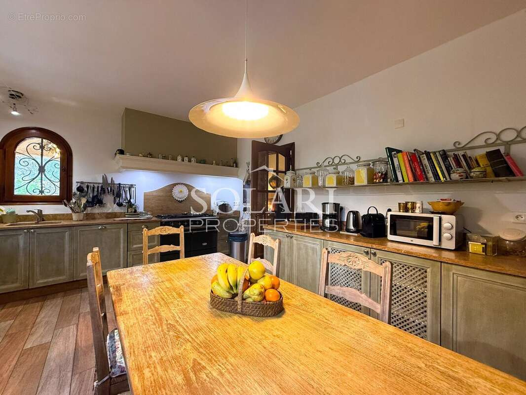 Maison à MANDELIEU-LA-NAPOULE