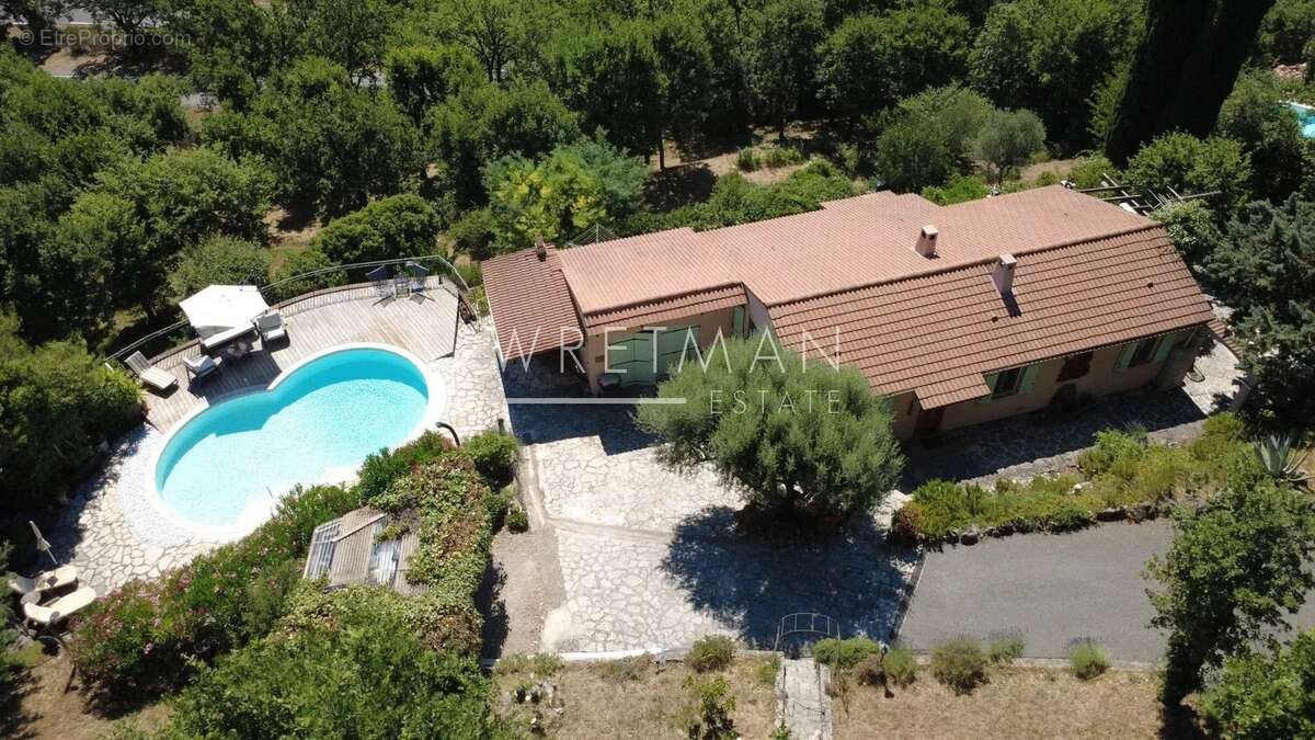 Villa avec piscine et vue exceptionnelle - Mons - photo 21