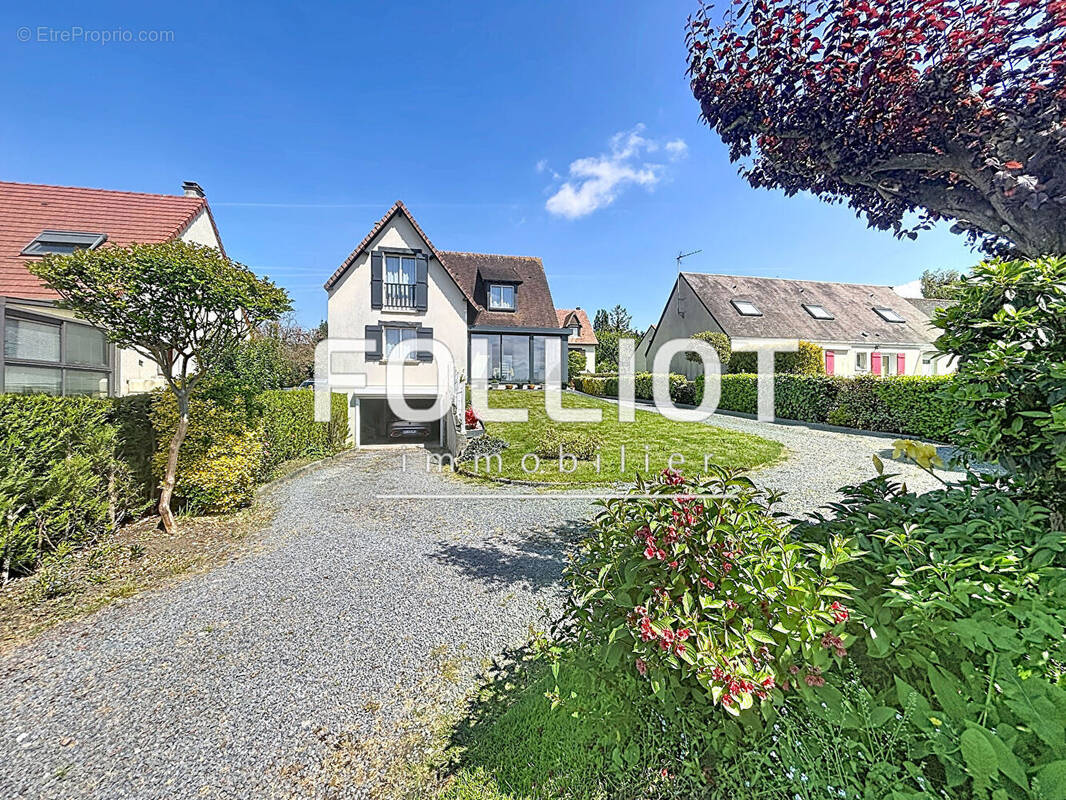 Maison à DIVES-SUR-MER