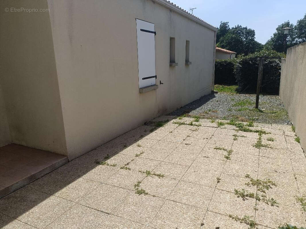 Maison à LES HERBIERS