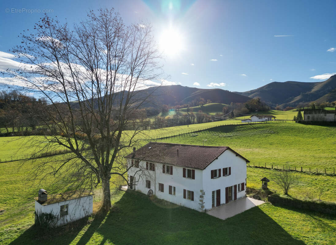 Maison à SAINT-JEAN-PIED-DE-PORT