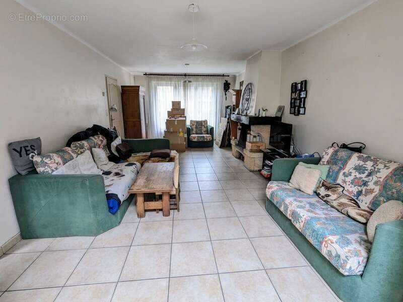 Maison à NEUVILLE-EN-FERRAIN