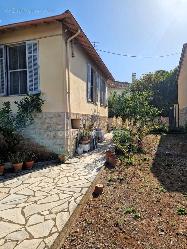 Maison à LE CANNET