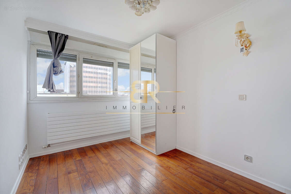 Appartement à PARIS-19E