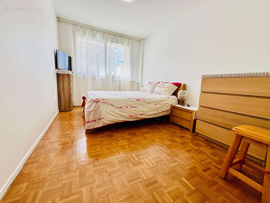 Appartement à ECHIROLLES