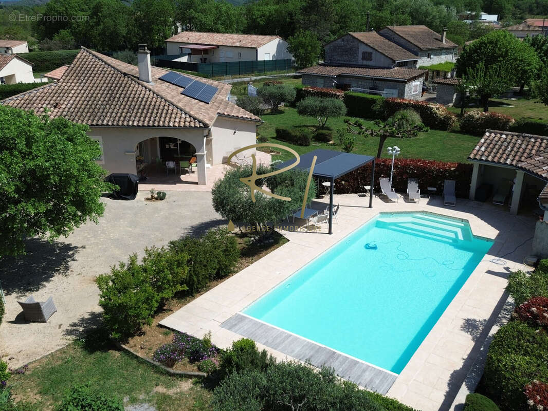 Ruoms belle villa avec piscine - photo 14