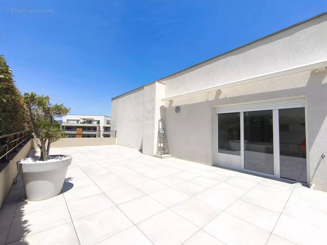 Appartement à FREJUS