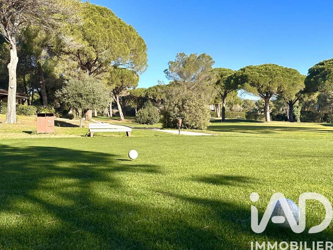 Photo 3 - Appartement à SAINT-RAPHAEL