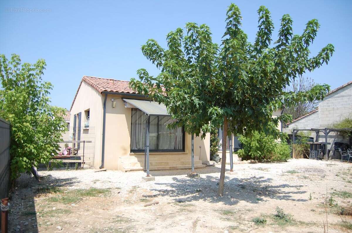 Maison 102 m² à Camaret-Sur-Aigues  - photo 1