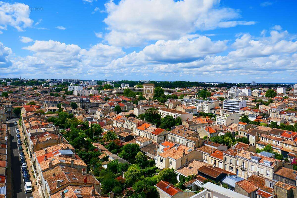 Appartement à BORDEAUX