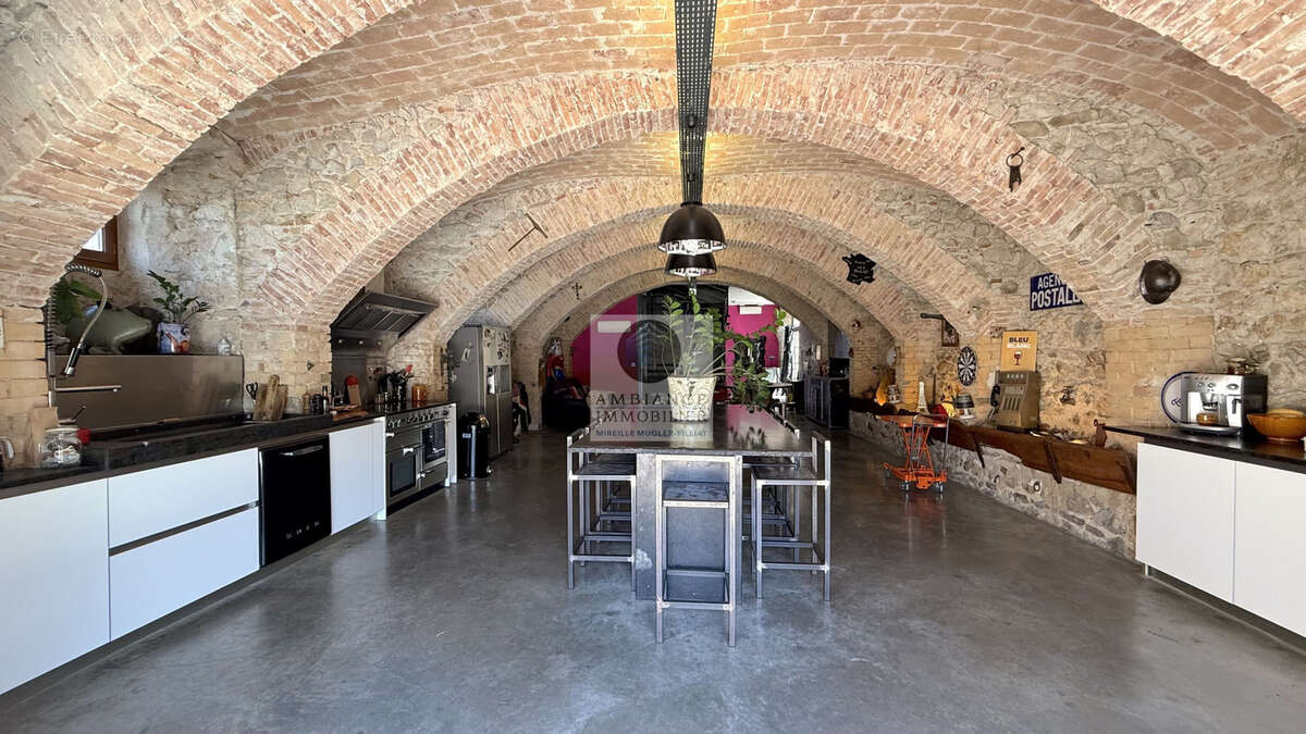 Appartement à LIVRON-SUR-DROME