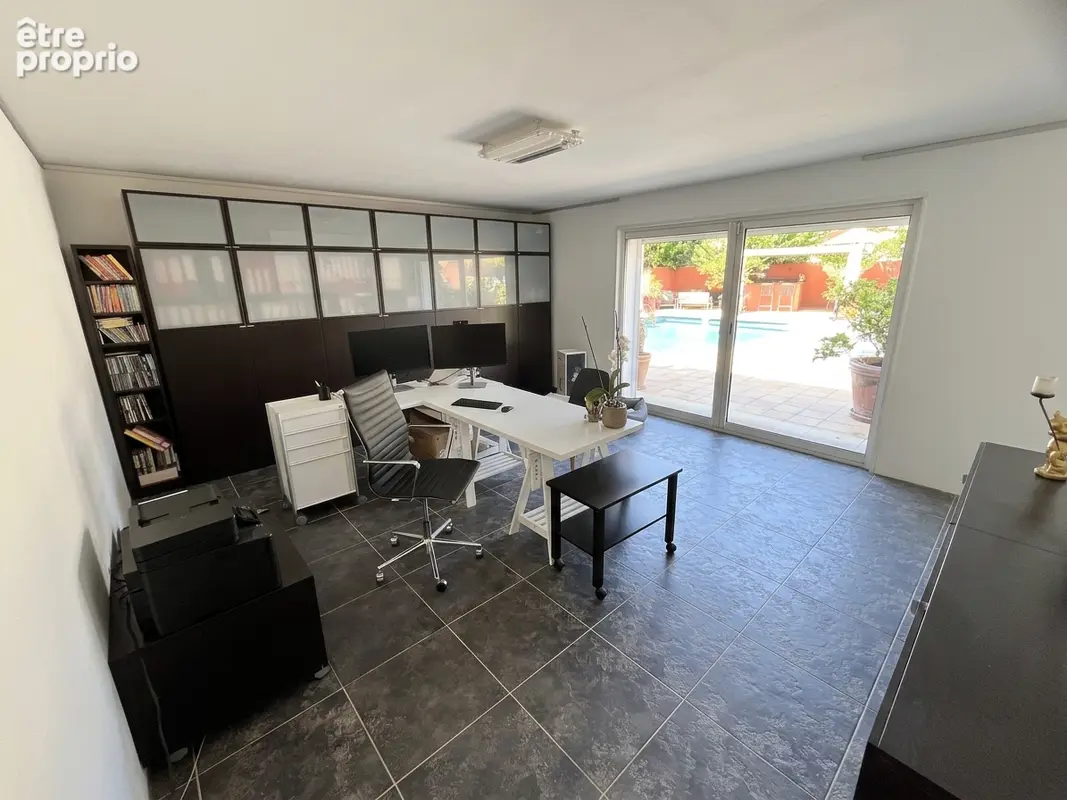 Villa contemporaine 8 pièces de 310 m2 avec piscine - photo 16