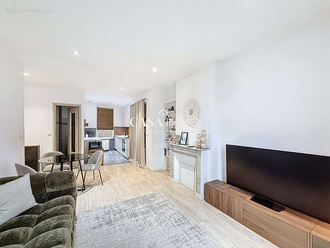 Appartement à HYERES
