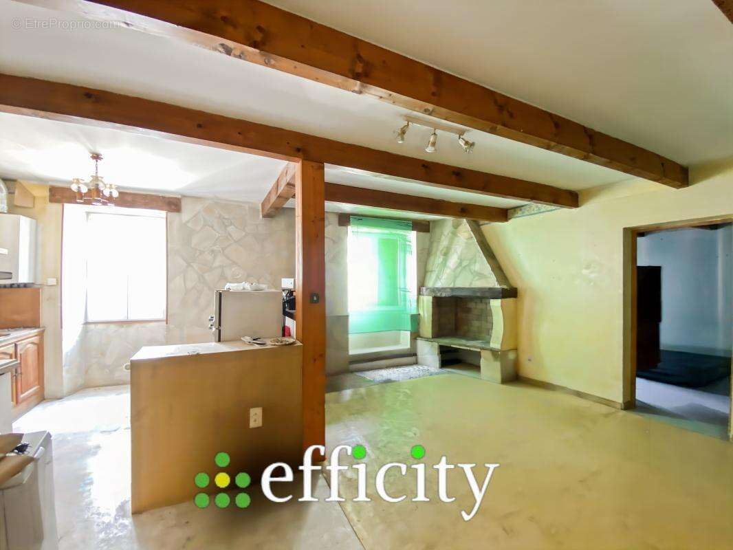 Appartement 350 m² à Ales  - photo 11