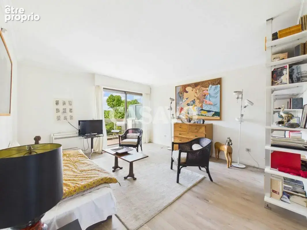 Photo Appartement à Neuilly-Sur-Seine au prix de 449 000€