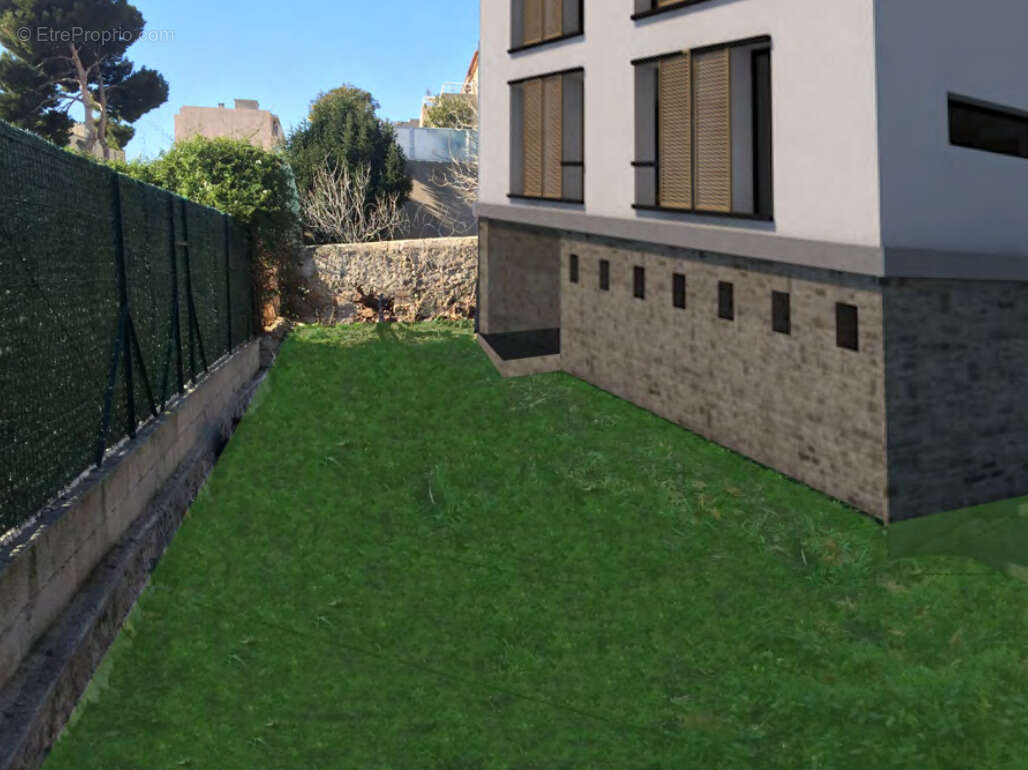 Terrain à MARSEILLE-4E