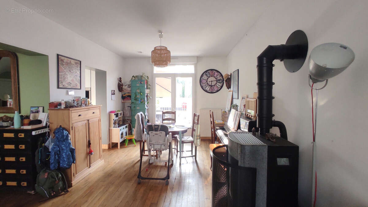 Maison à CHATELLERAULT