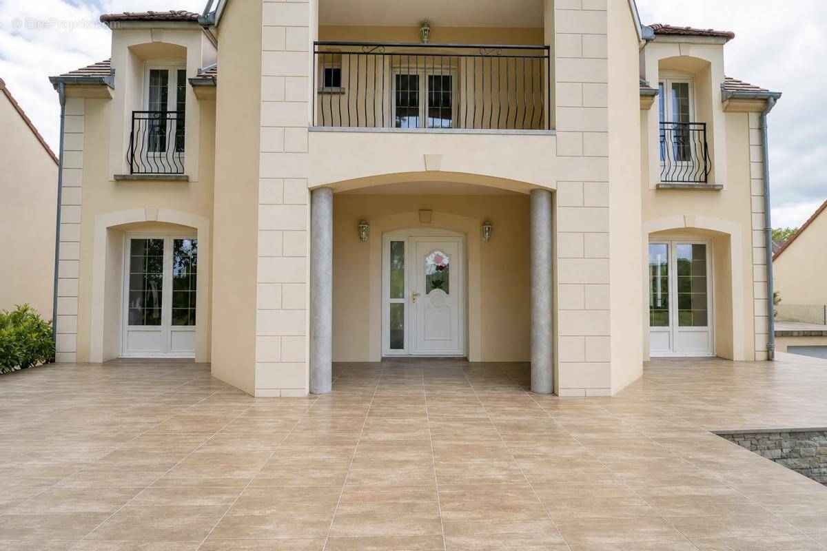 Maison à SEZANNE