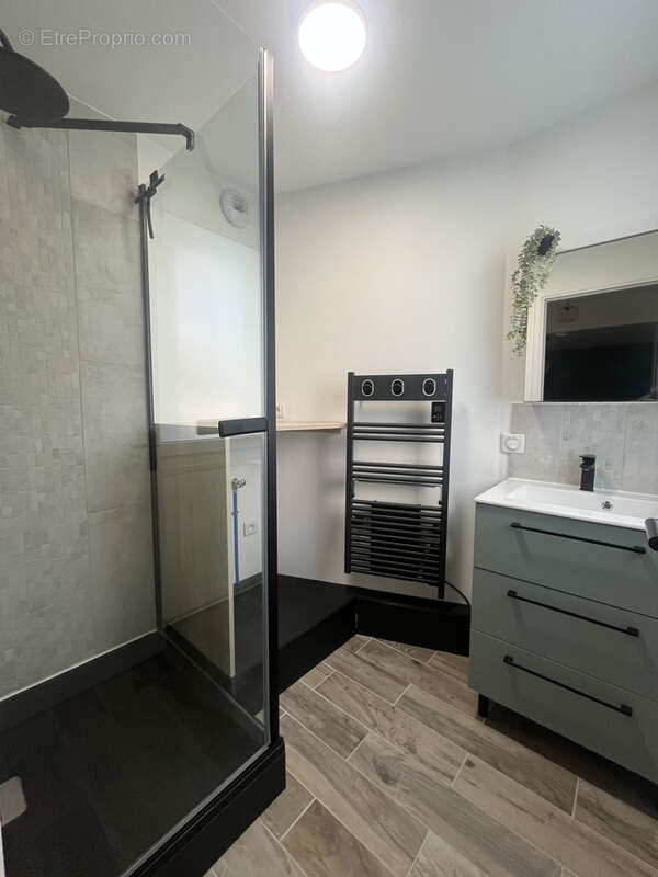 Appartement à PORT-EN-BESSIN-HUPPAIN