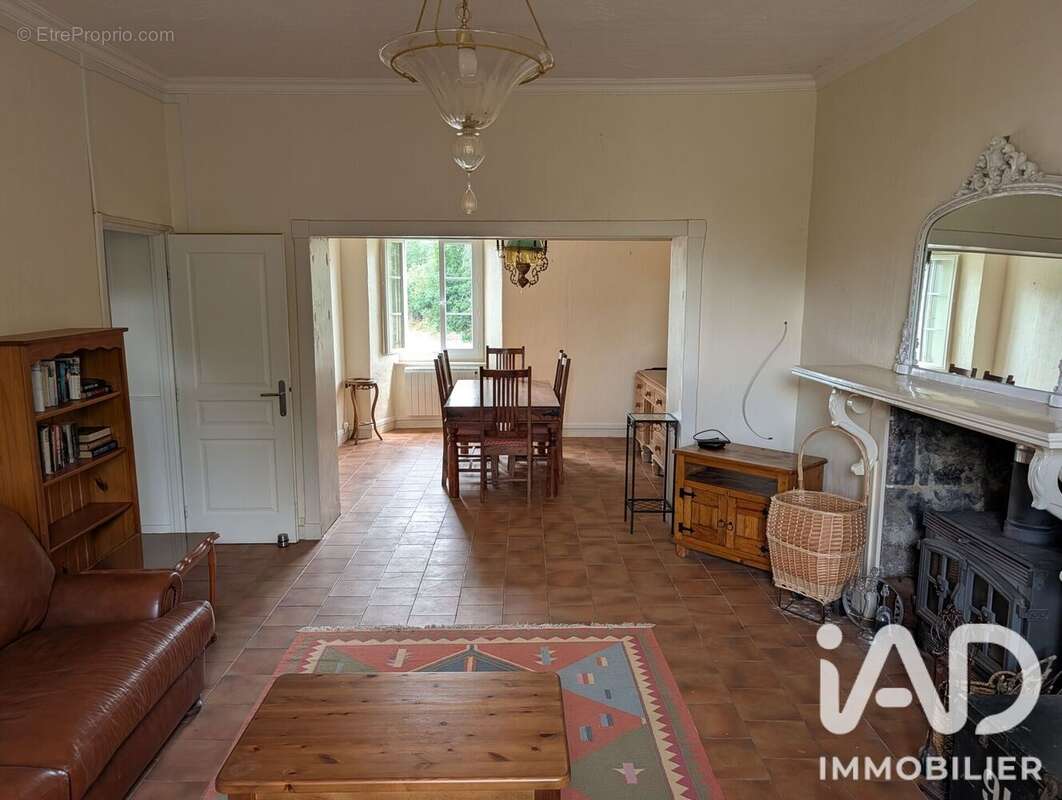 Maison 167 m² à Chatelus-Malvaleix  - photo 3