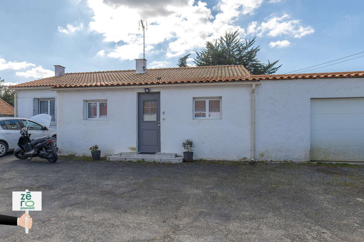 Maison à CHATEAUNEUF