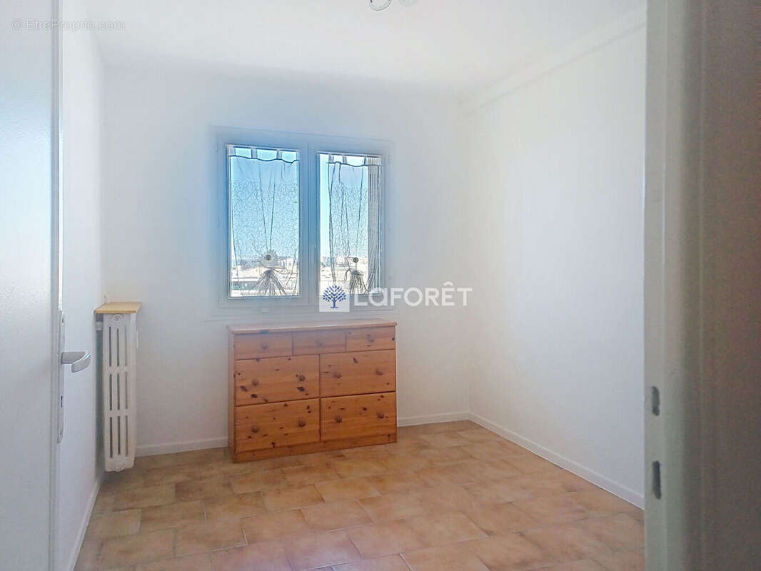 Appartement 2 pièces -Secteur Saint-Augustin / Arénas, Dernier étage avec terrasse - photo 6