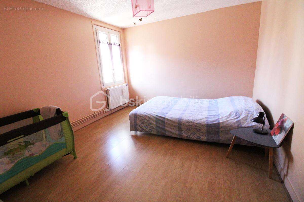 Maison à MONTEREAU-FAULT-YONNE