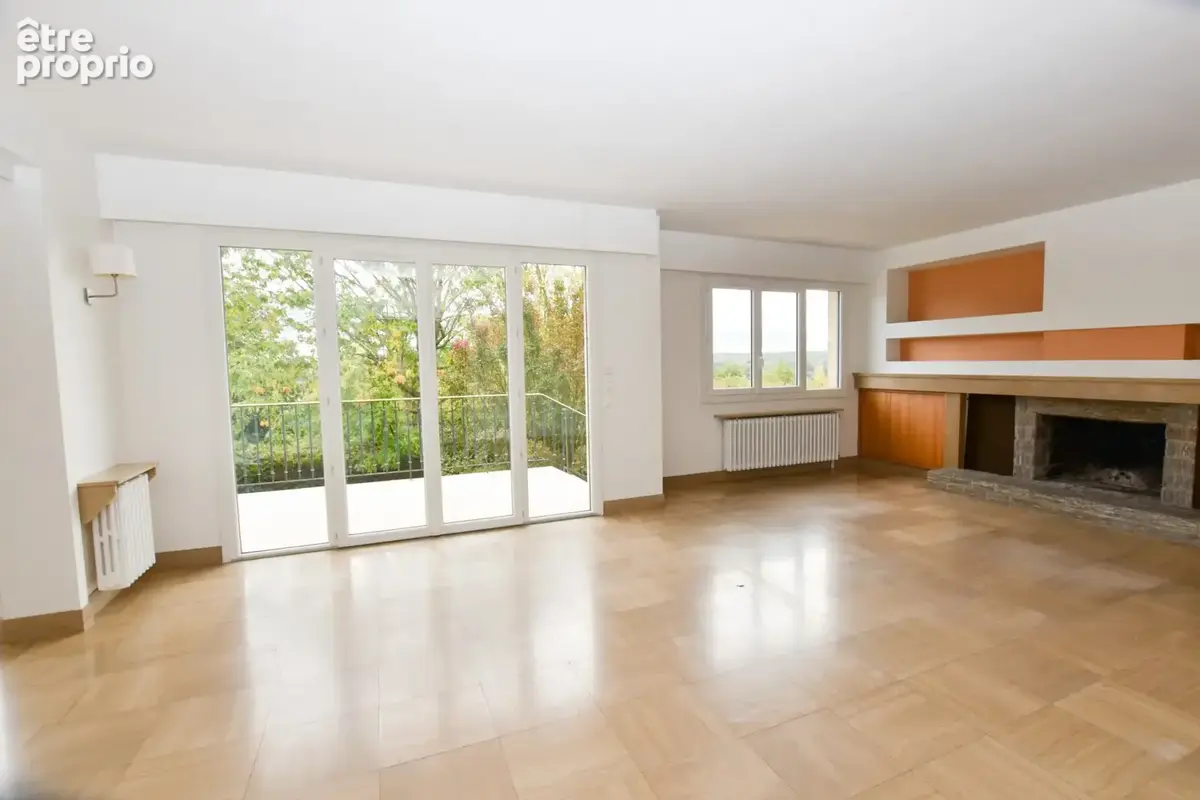 Belle maison familiale sur les hauteurs de Mareil-Marly vue sur la Tour Eiffel - photo 4