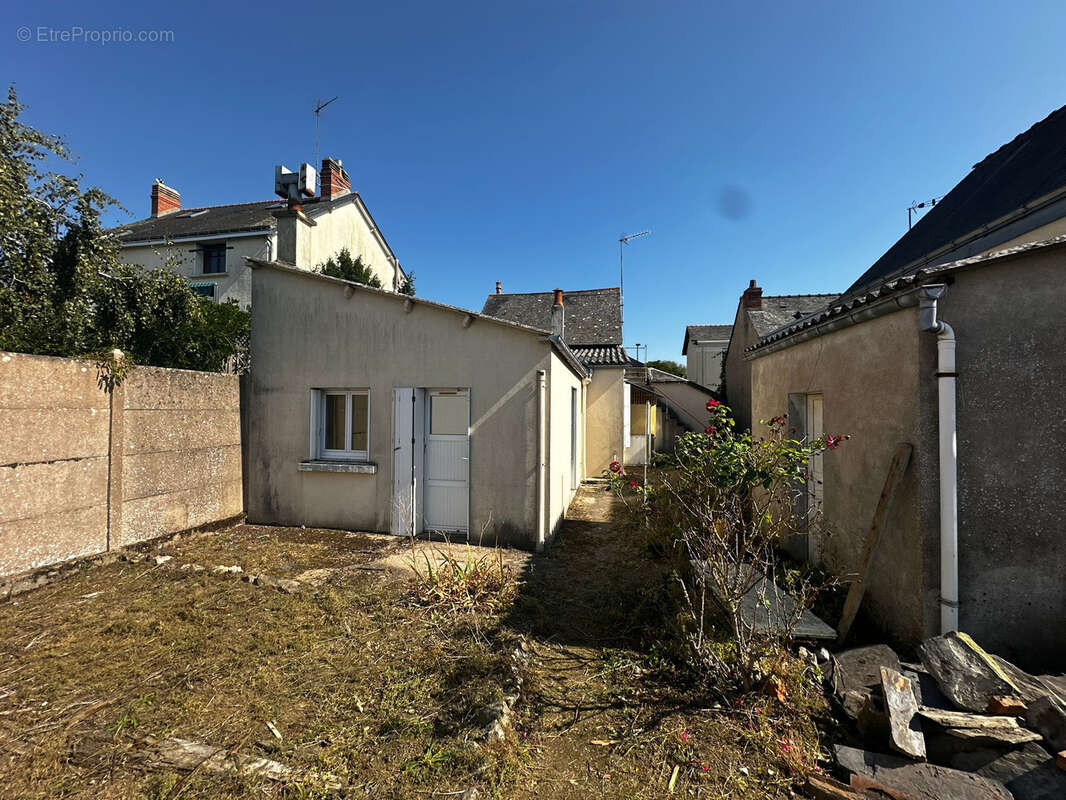 Maison à LES PONTS-DE-CE