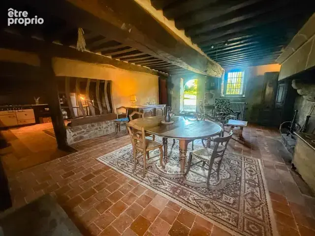 Logis seigneurial du XVIème superberment restauré et écologique - photo 9
